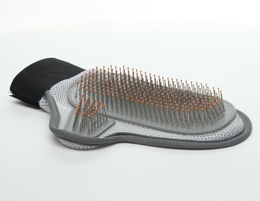 Eco - Friendly Pet Grooming Glove PVC And Mesh Cloth  Material Easy Cleaning