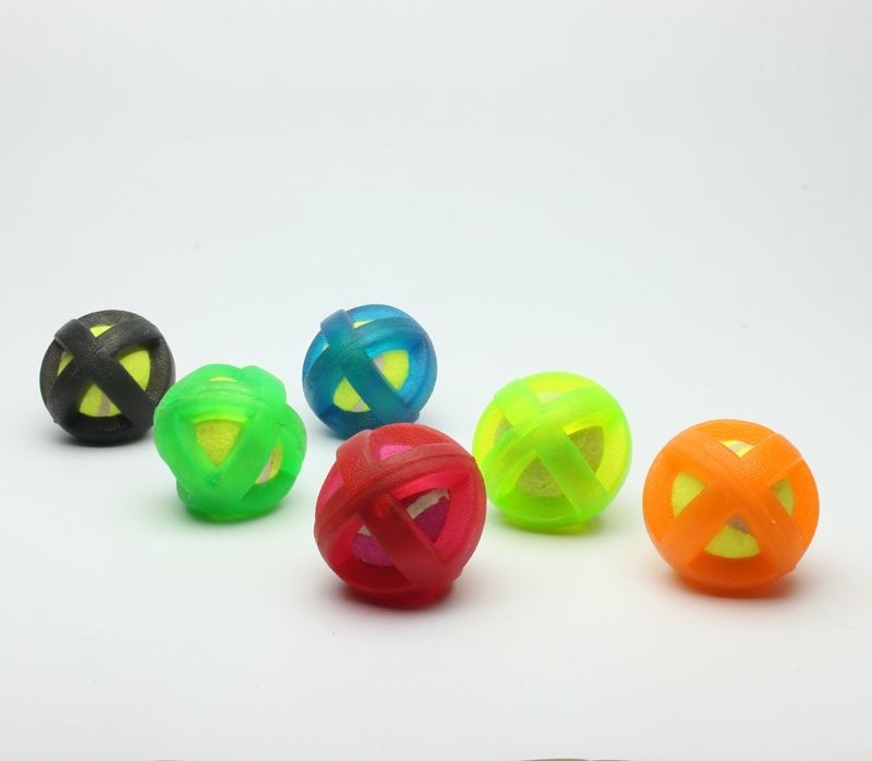 Color Mix Durable TPR Dog Toy Large Plastic Toy Balls ODM Services